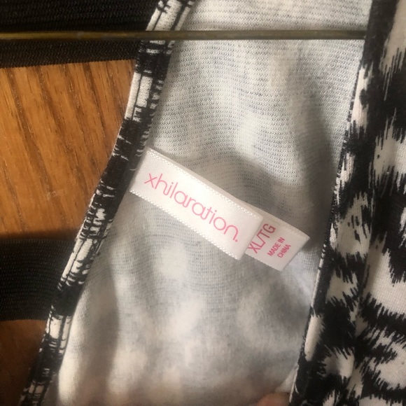 Adorable fit and flare dress! - Picture 3 of 3